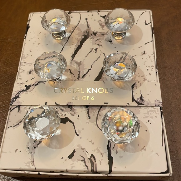 Isaac Jacobs crystal knobs set of 18 - Picture 4 of 10